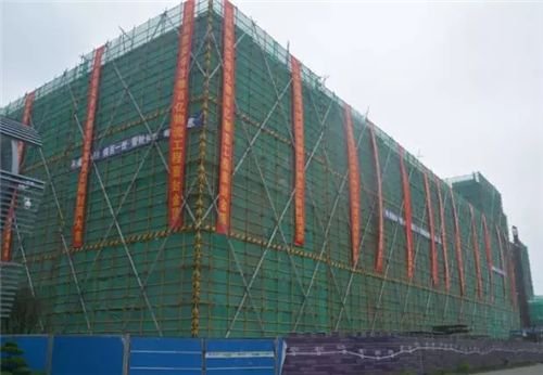 建筑主体封顶是什么意思？