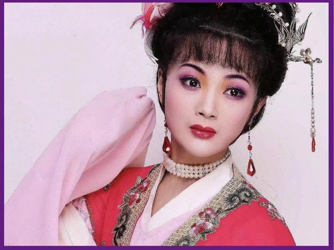 裘丹莉的个人资料