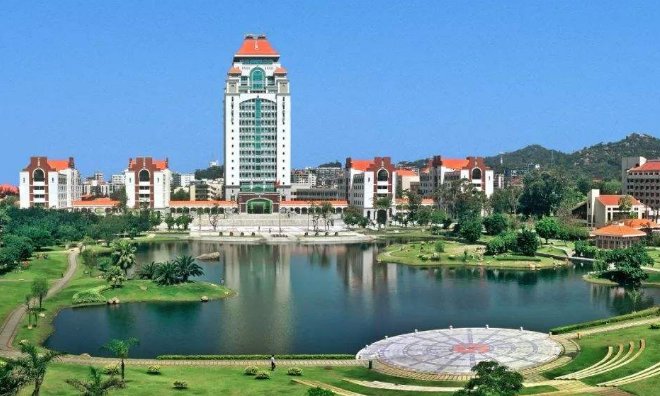 填空什么的学校