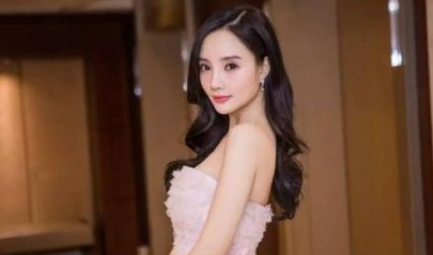 李小璐事件发酵，妈妈张伟欣受“牵连”，过往情史都被扒出来了吗？