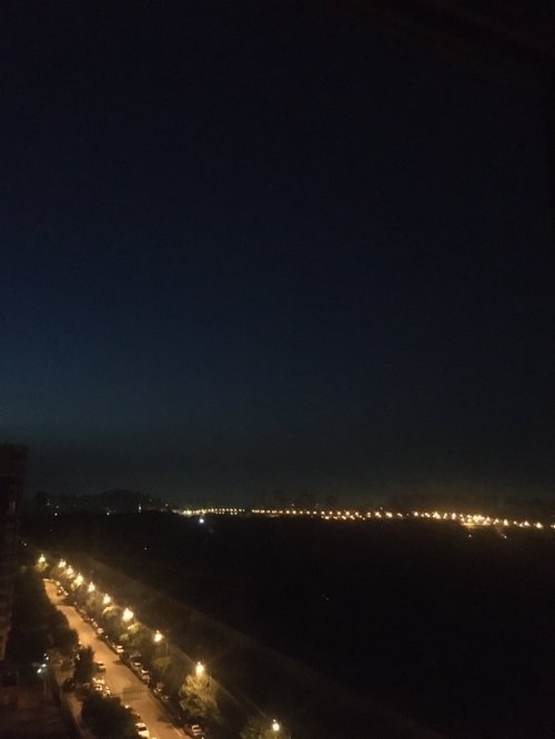 此时相望不相闻,愿逐月华流照君的意思是?