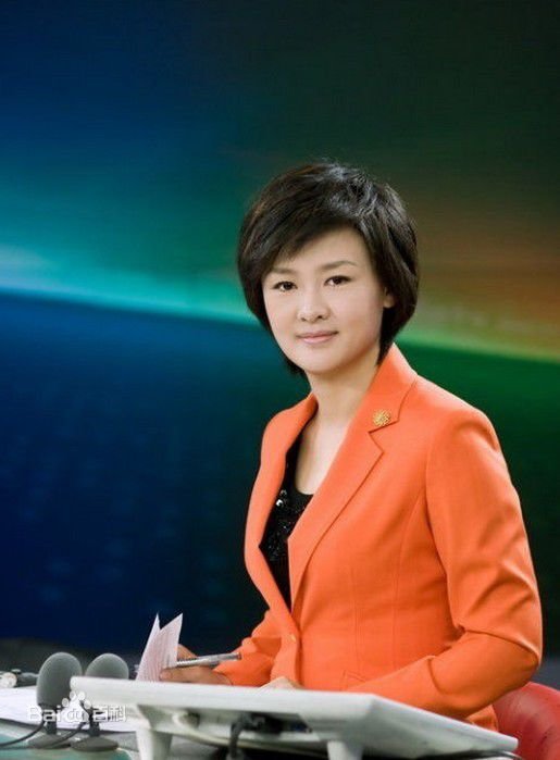 谁知道央视新闻频道所有女主播的姓名？