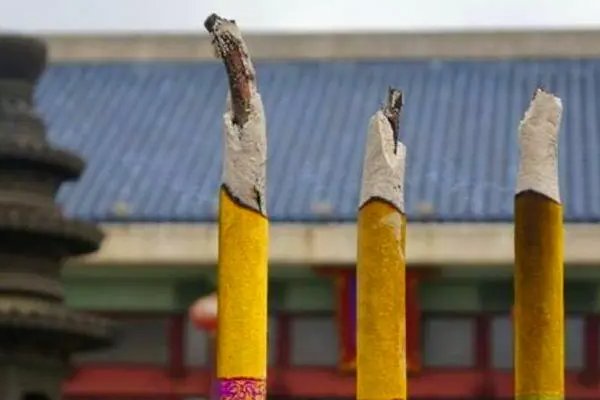 三柱香香灰图解大全 怎么看