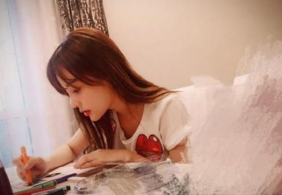 李小璐事件发酵，妈妈张伟欣受“牵连”，过往情史都被扒出来了吗？