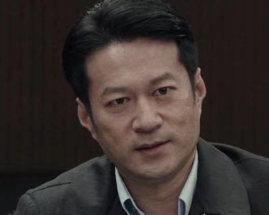 扫黑风暴中董耀因害怕准备跑路，那他的结局如何？