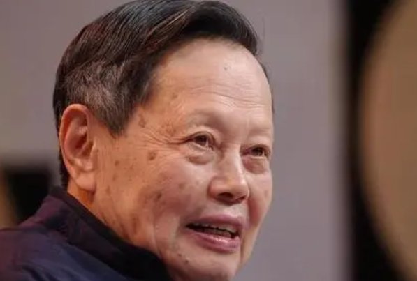 杨振宁所说的“造物者”到底是啥意思?我们的宇宙到底怎么来的?