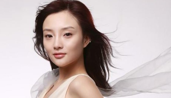 李小璐事件发酵，妈妈张伟欣受“牵连”，过往情史都被扒出来了吗？