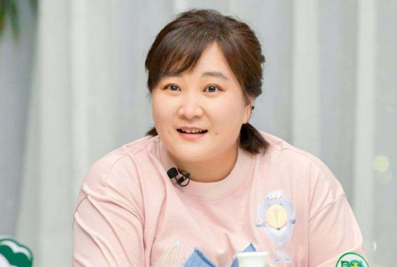 贾玲体重多少斤体重180斤