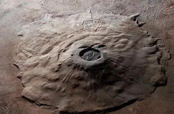 太阳系中最大的火山在哪个星球