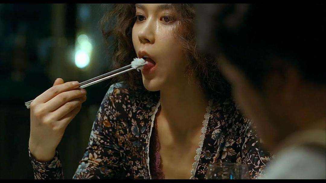 看见恶魔里在厨房视频是多长时间