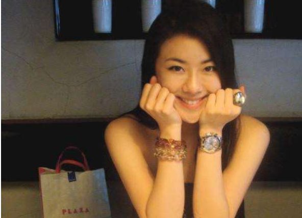 女星叶安婷宣布与内地富商结婚，婚后定居上海，她与富商老公是如何相识的？