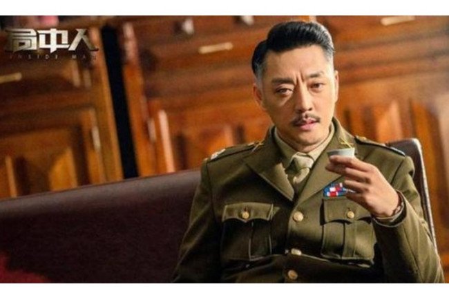 局中人的罗处长是共产党吗？