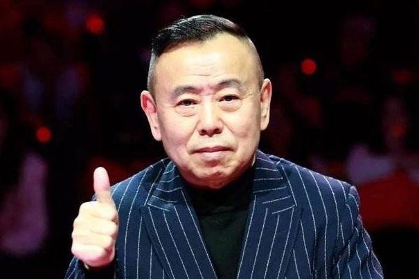 潘长江意外曝光豪宅，遭网友逼捐，现在潘长江的身价到底是多少？