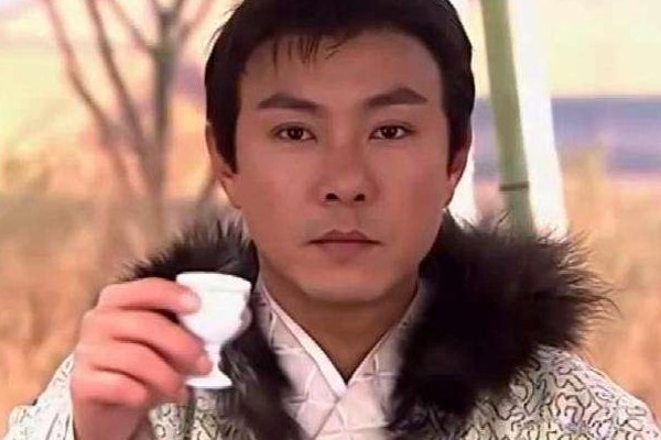 请客喝酒的时候，为何要先干为敬？