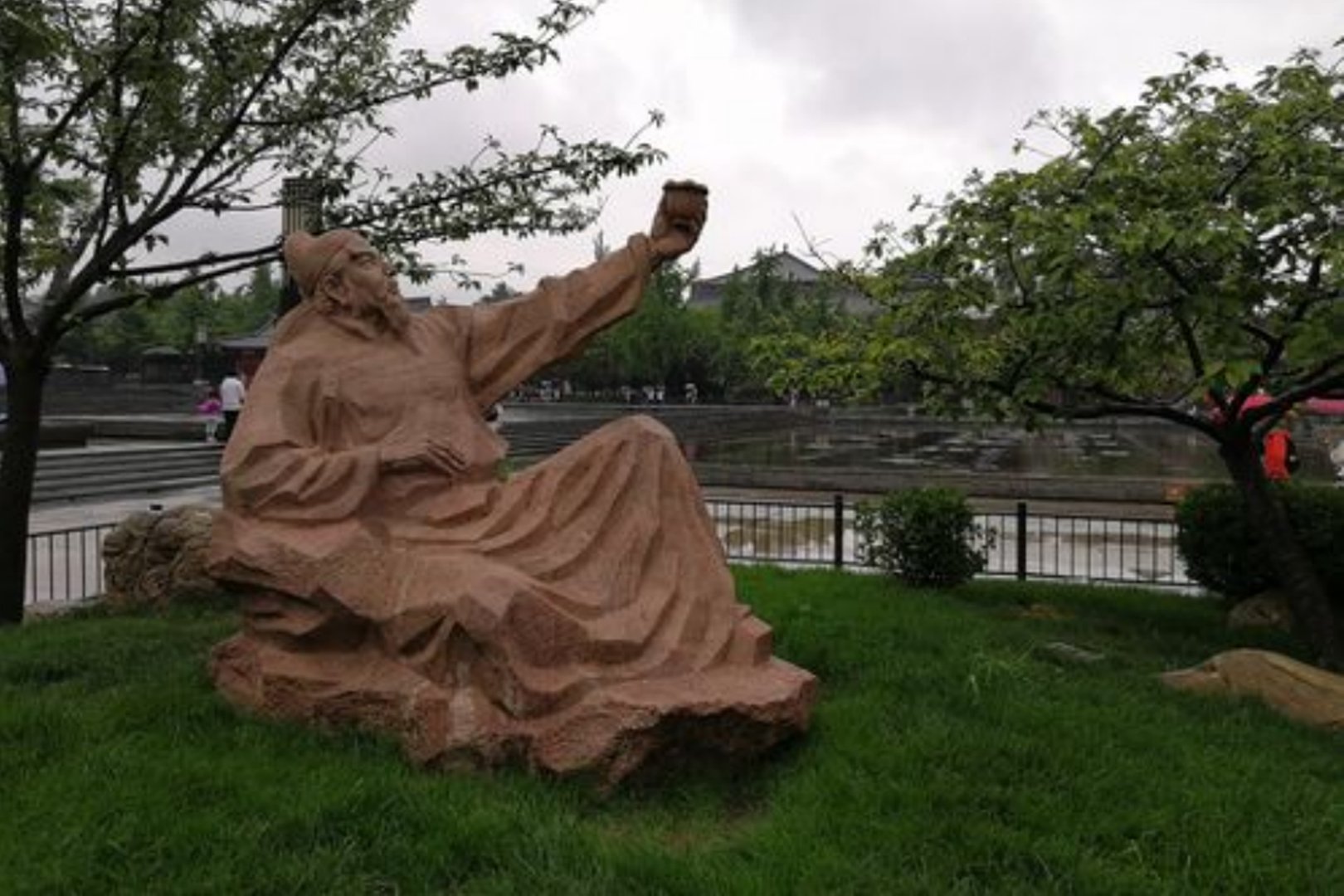 三山半落青天外全诗