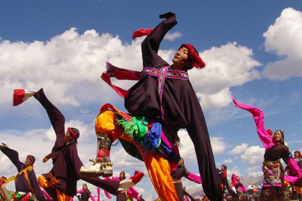 如何礼貌回复扎西德勒