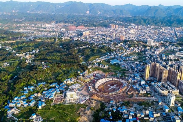 龙山县属于哪个省哪个市