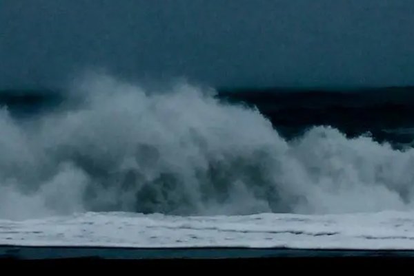 惊天动地与排山倒海的区别