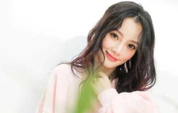 李小璐事件发酵，妈妈张伟欣受“牵连”，过往情史都被扒出来了吗？