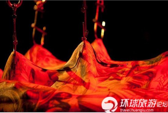 悬挂究竟是艺术还是自虐