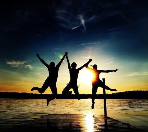 “兄弟如手足，妻子如衣服。衣服破，尚可缝；手足断，安可续？”这句话有没有道理？