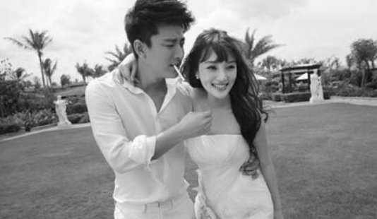 李小璐事件发酵，妈妈张伟欣受“牵连”，过往情史都被扒出来了吗？