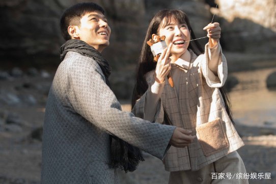 老酒馆中，小尊当年离开大连街后去哪里了？