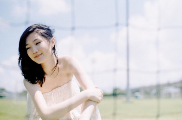 花接受凋零,风接受追寻是什么歌