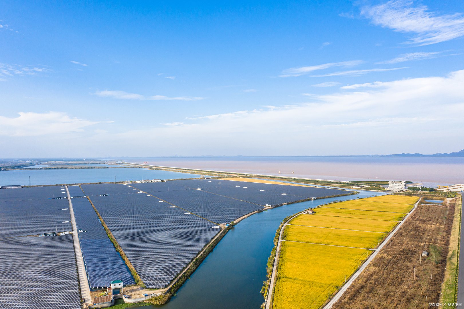 很多人都很好奇,到底这蓝太阳是怎么回事?为什么会有这种情况呢?