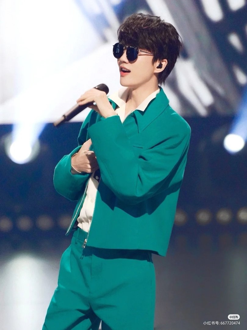 用歌曲讲述青帝和盟友们之间的情谊，许嵩新歌《天知道》怎么样？