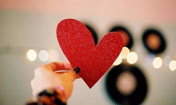 858的解释是什么?