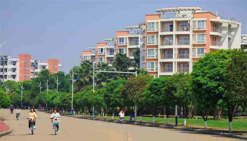 广西师范学院是一本还是二本