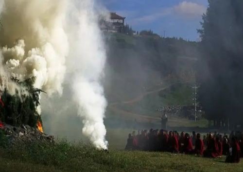 硝烟弥漫的意思