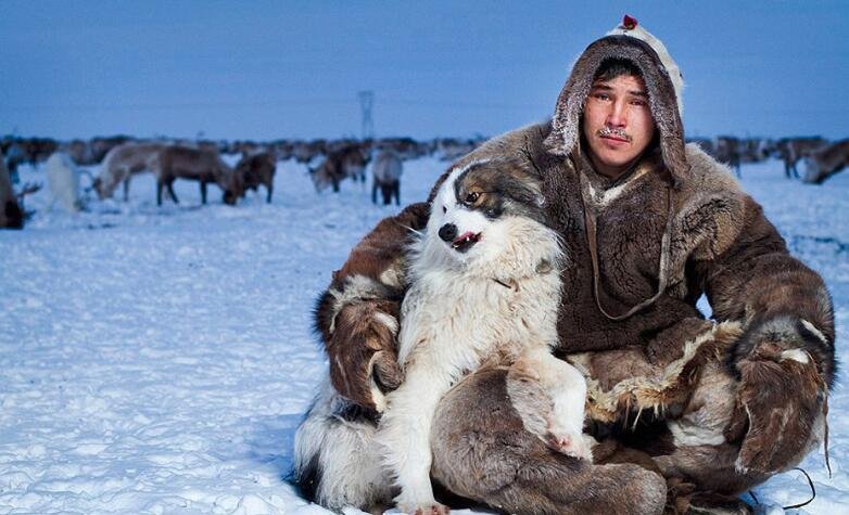 南极和北极有人居住吗???