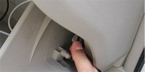 科沃兹怎么换空调滤芯