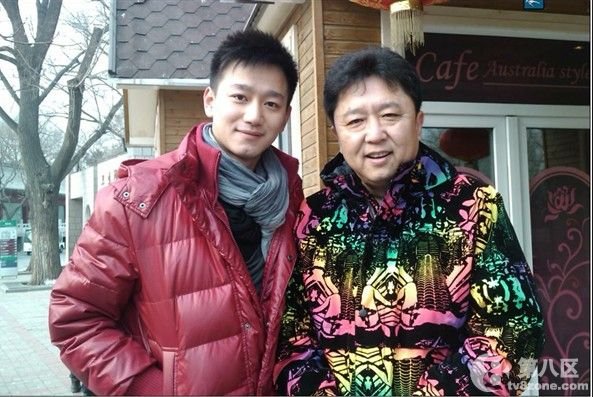 邬晔纬的人物介绍