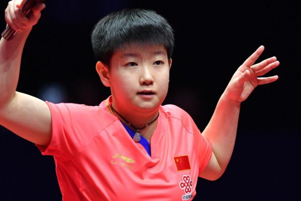 家人隐瞒孙颖莎奶奶去世消息，长辈去世该不该隐瞒家属？