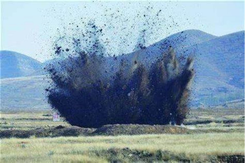 山崩地裂造句怎么造