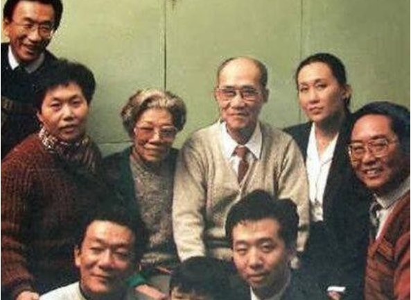 侯宝林的长子，侯耀中他有哪些成就呢？