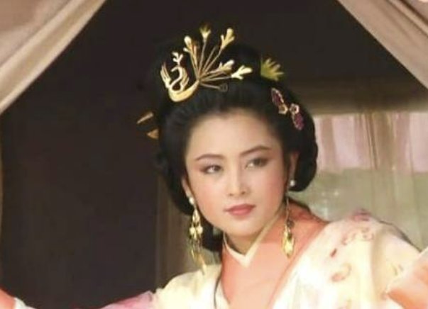 貂蝉冠的意思和含义