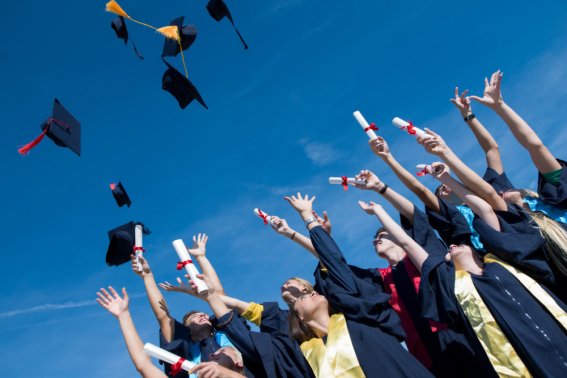 留恋是什么意思