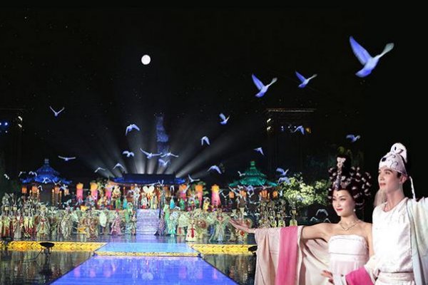 白居易写《长恨歌》的目的是什么？