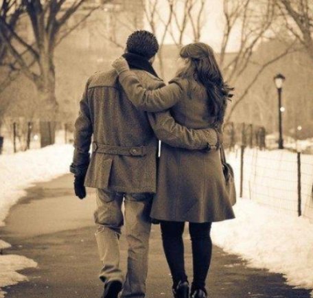 即许一人以偏爱，愿尽余生之慷慨，什么意思？