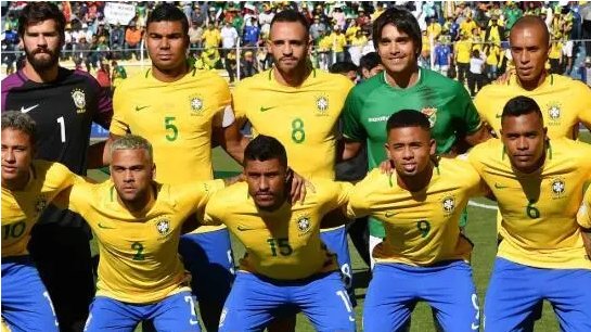 足球队多少人一个队