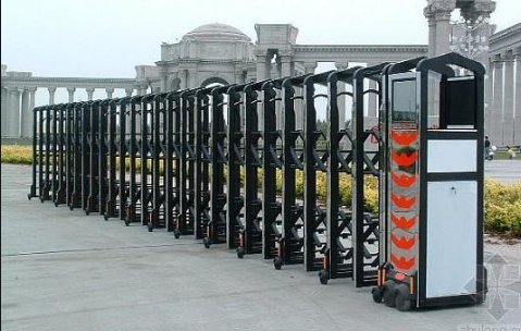 一般工厂用的电动伸缩门用什么电机？220V还是380V？大约多少kW？谢谢！