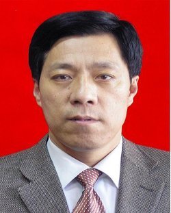 骆利群的人物生平