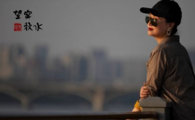 成语望穿秋水的意思