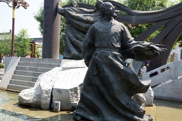 无处不飞花的完整诗句