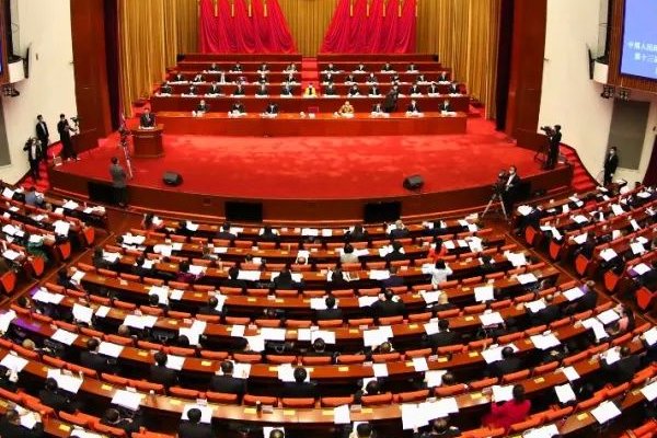 政治建设方面强调什么是社会的生命?