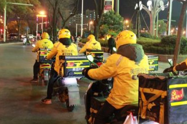 骑手回应代买调包6个菜,他的初心是什么?